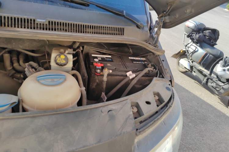 Used Volkswagen Multivan 2012 2.0 TSI Two-Wheel-Drive Luxury Edition Engine Bay Left