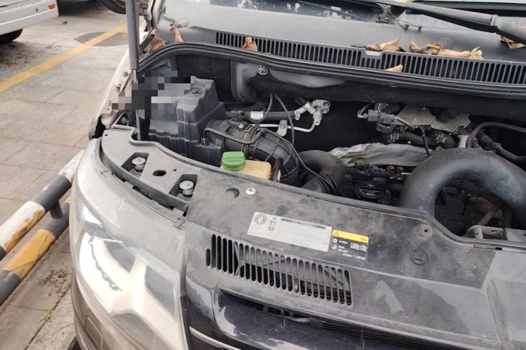 Used Volkswagen Multivan 2012 2.0 TSI Two-Wheel-Drive Luxury Edition Engine Bay Right