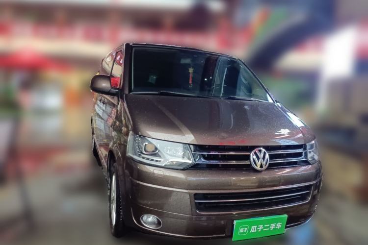 Used Volkswagen Multivan 2012 2.0 TSI Four-Wheel Drive Deluxe Edition Front Right 45 Deg