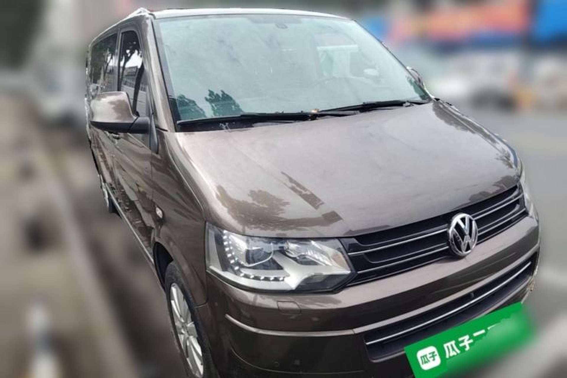 Used Volkswagen Multivan 2012 2.0 TSI Two-Wheel-Drive Luxury Edition Front Right 45 Deg