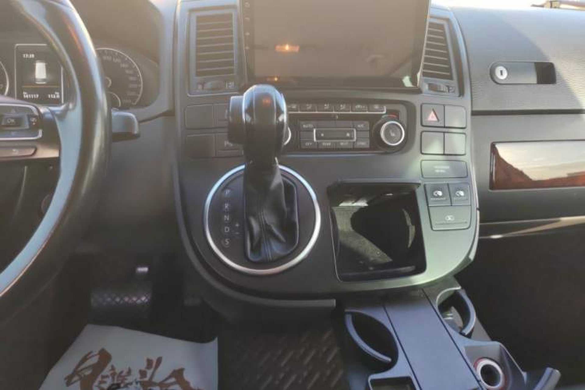 Used Volkswagen Multivan 2012 2.0 TSI Two-Wheel-Drive Luxury Edition Gear Lever