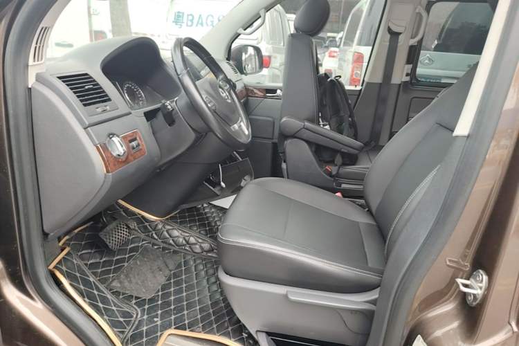 Used Volkswagen Multivan 2012 2.0 TSI Two-Wheel-Drive Luxury Edition Left Front Seat