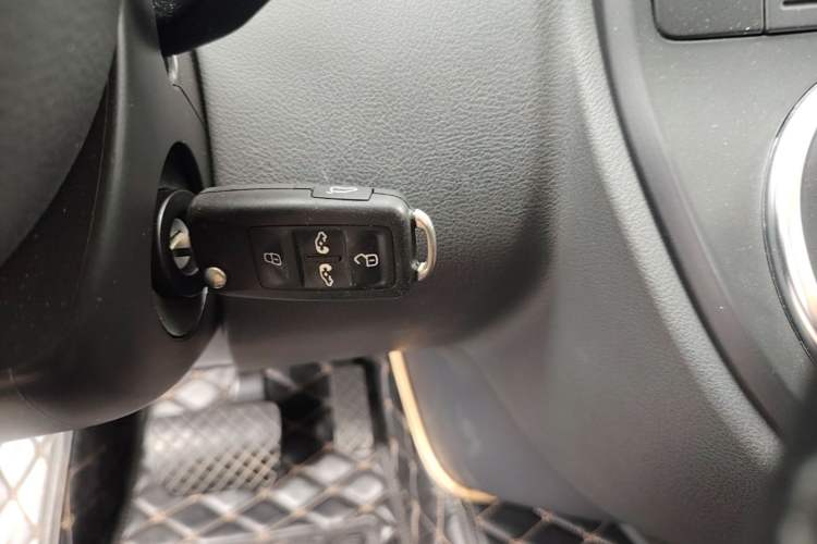 Used Volkswagen Multivan 2012 2.0 TSI Two-Wheel-Drive Luxury Edition Vehicle Key