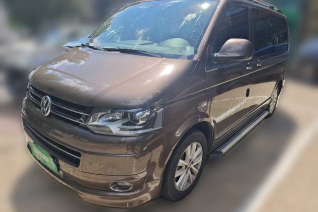 Ojetý Volkswagen Multivan 2012 2.0 TSI Four-Wheel Drive Deluxe Edition