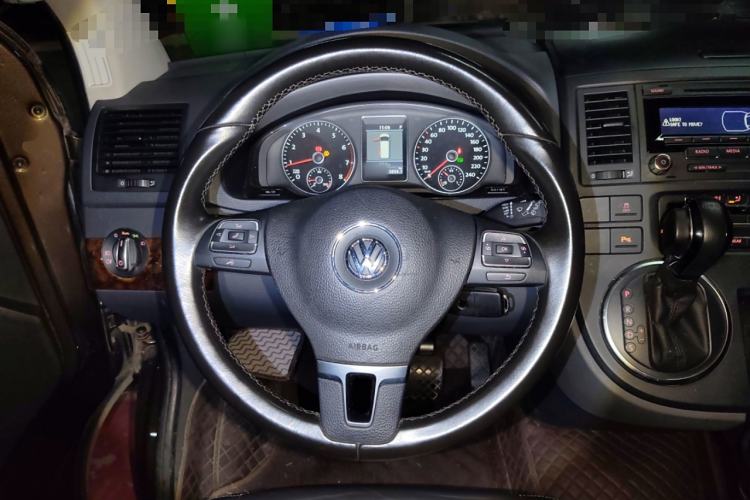 Used Volkswagen Multivan 2012 2.0 TSI Two-Wheel-Drive Luxury Edition Steering Wheel