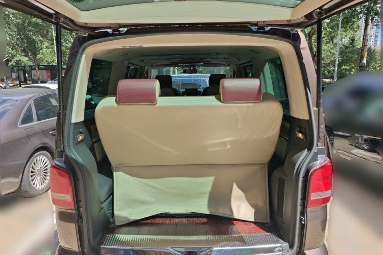 Used Volkswagen Multivan 2012 2.0 TSI Four-Wheel Drive Deluxe Edition Trunk