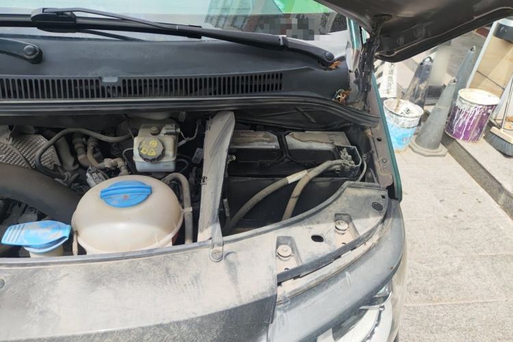 Used Volkswagen Multivan 2012 2.0 TSI Four-Wheel Drive Deluxe Edition Engine Bay Left
