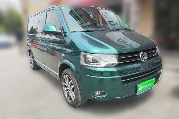 Used Volkswagen Multivan 2012 2.0 TSI Four-Wheel Drive Deluxe Edition Front Right 45 Deg