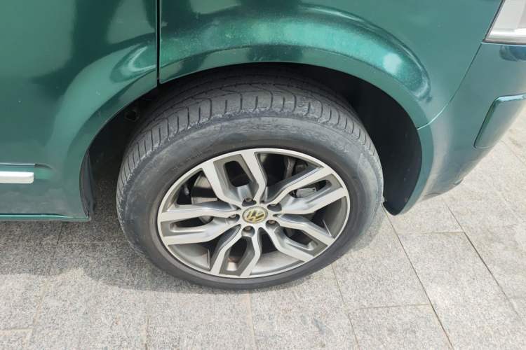 Used Volkswagen Multivan 2012 2.0 TSI Four-Wheel Drive Deluxe Edition Right Front Wheel Hub