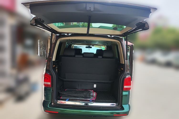 Used Volkswagen Multivan 2012 2.0 TSI Four-Wheel Drive Deluxe Edition Trunk