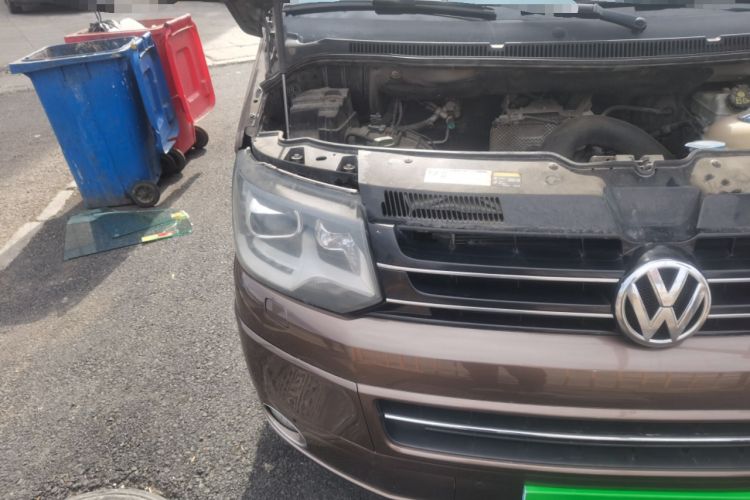 Used Volkswagen Multivan 2012 2.0 TSI Two-Wheel-Drive Luxury Edition Right Front Headlight