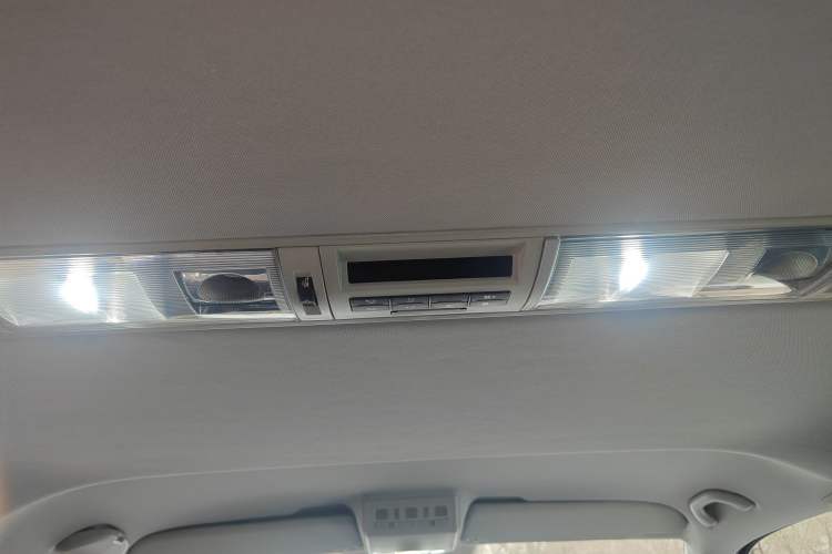 Used Volkswagen Multivan 2012 2.0 TSI Two-Wheel Drive Business Edition Headliner