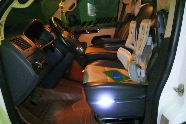 Used Volkswagen Multivan 2012 2.0 TSI Four-Wheel Drive Deluxe Edition Left Front Seat