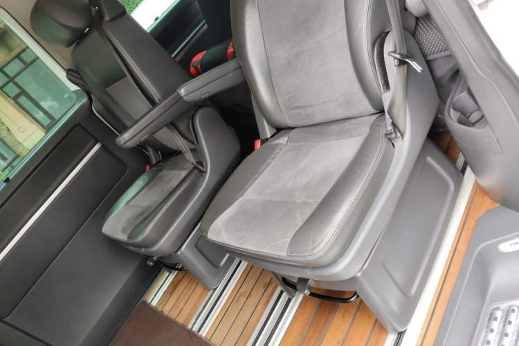Used Volkswagen Multivan 2012 2.0 TSI Two-Wheel Drive Business Edition Left Rear Seat