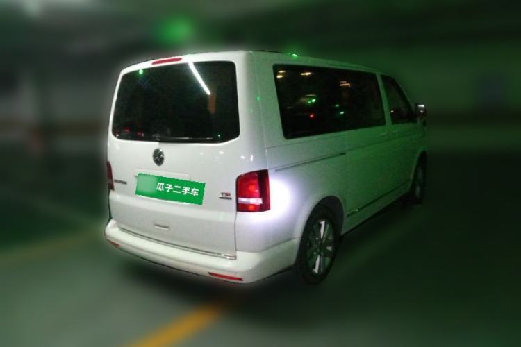 Used Volkswagen Multivan 2012 2.0 TSI Four-Wheel Drive Deluxe Edition Rear Right 45 Deg