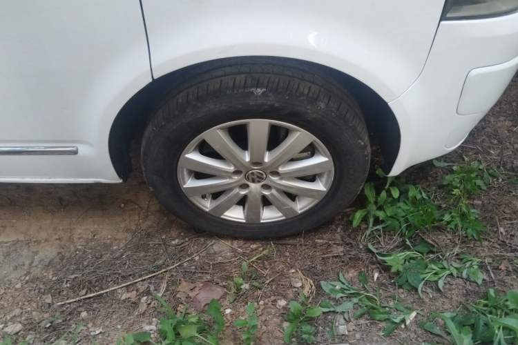 Used Volkswagen Multivan 2012 2.0 TSI Two-Wheel Drive Business Edition Right Front Wheel Hub