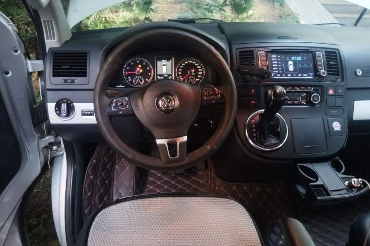 Used Volkswagen Multivan 2012 2.0 TSI Two-Wheel Drive Business Edition Steering Wheel
