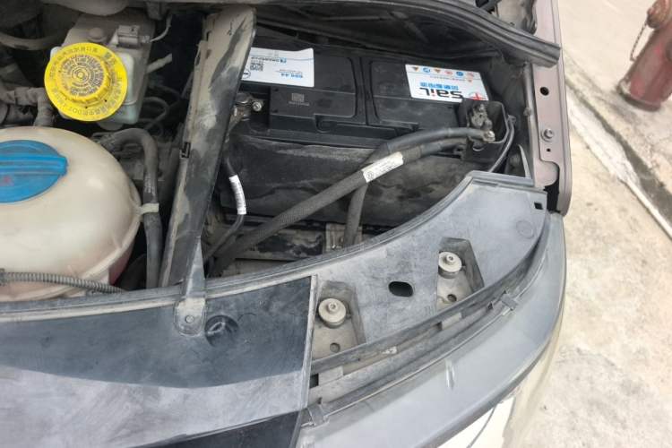 Used Volkswagen Multivan 2012 2.0 TSI Two-Wheel-Drive Luxury Edition Engine Bay Left