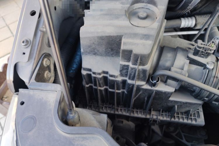 Used Volkswagen Multivan 2012 2.0 TSI Two-Wheel-Drive Luxury Edition Engine Bay Right