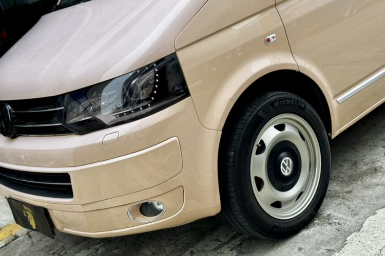Used Volkswagen Multivan 2012 2.0 TSI Two-Wheel-Drive Luxury Edition Exterior 2