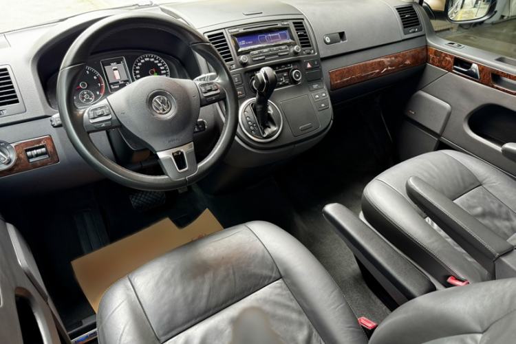 Used Volkswagen Multivan 2012 2.0 TSI Two-Wheel-Drive Luxury Edition Interior 5