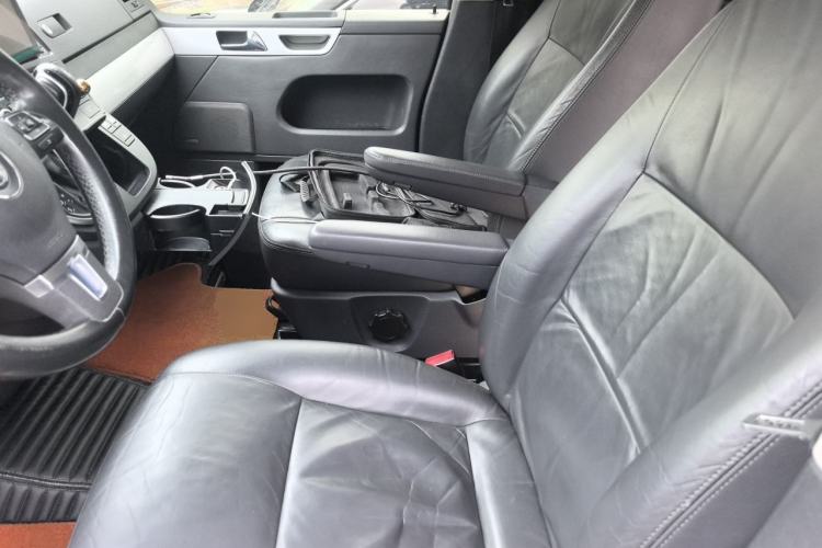 Used Volkswagen Multivan 2012 2.0 TSI Two-Wheel-Drive Luxury Edition Left Front Seat