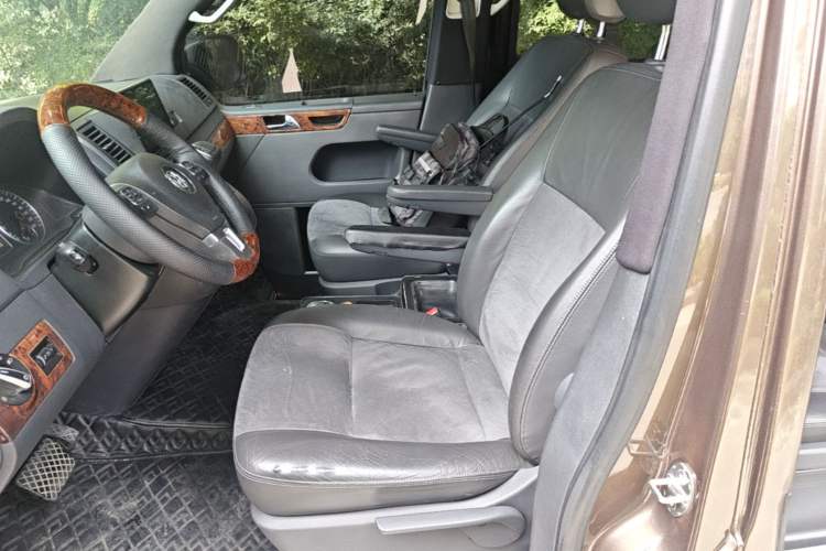 Used Volkswagen Multivan 2012 2.0 TSI Two-Wheel Drive Business Edition Left Front Seat