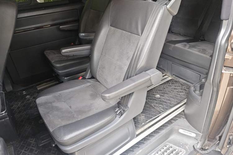 Used Volkswagen Multivan 2012 2.0 TSI Two-Wheel Drive Business Edition Left Rear Seat
