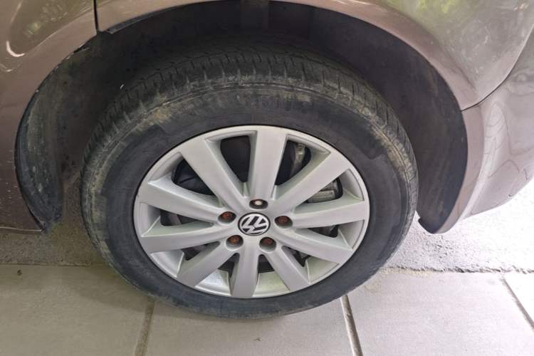 Used Volkswagen Multivan 2012 2.0 TSI Two-Wheel Drive Business Edition Right Front Wheel Hub