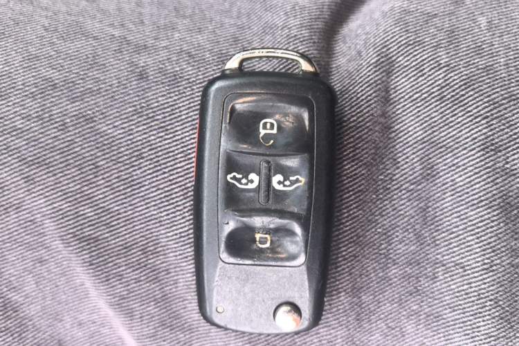 Used Volkswagen Multivan 2012 2.0 TSI Two-Wheel-Drive Luxury Edition Vehicle Key