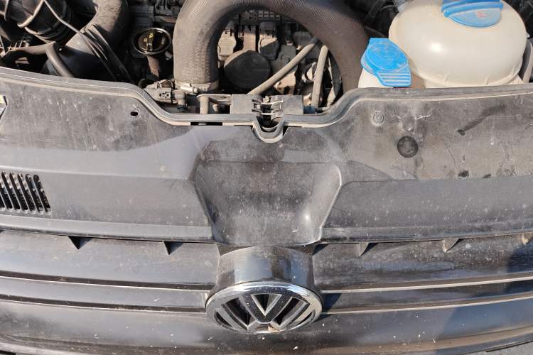 Used Volkswagen Multivan 2014 2.0 TSI Four-Wheel-Drive Executive Edition Engine Bay