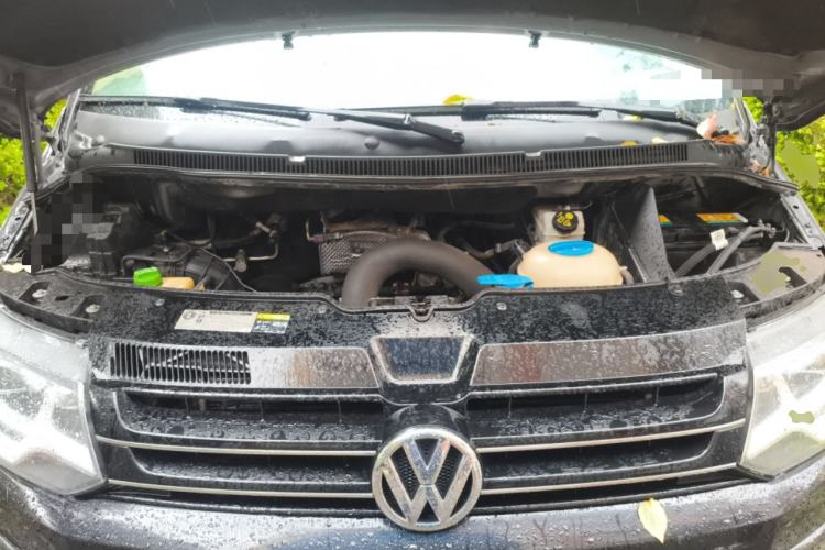 Used Volkswagen Multivan 2014 2.0 TSI Four-Wheel-Drive Executive Edition Engine Bay