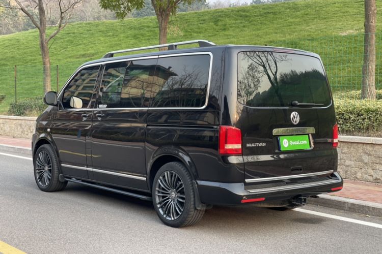 Used Volkswagen Multivan 2014 2.0 TSI Four-Wheel-Drive Executive Edition Exterior 1