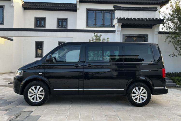 Used Volkswagen Multivan 2014 2.0 TSI Four-Wheel-Drive Executive Edition Exterior 5
