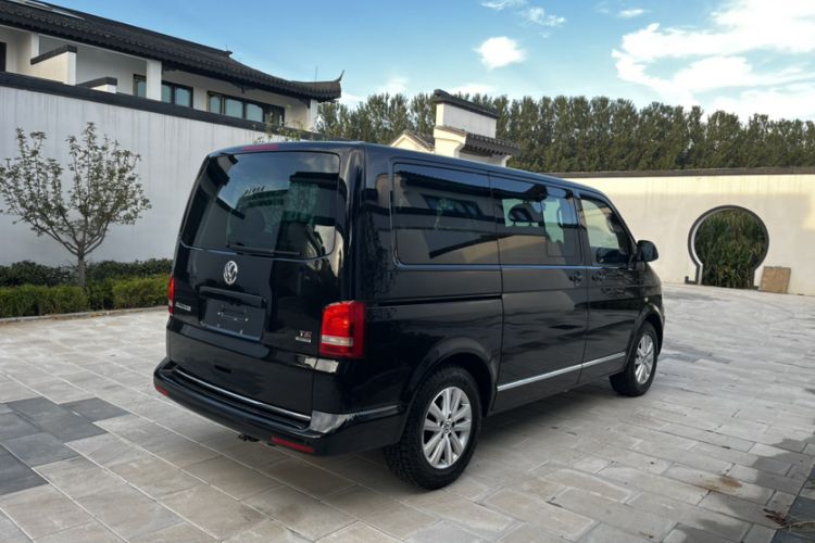 Used Volkswagen Multivan 2014 2.0 TSI Four-Wheel-Drive Executive Edition Exterior 8