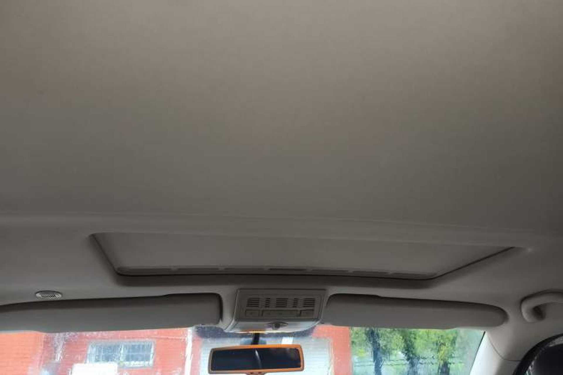 Used Volkswagen Multivan 2014 2.0 TSI Four-Wheel-Drive Executive Edition Headliner
