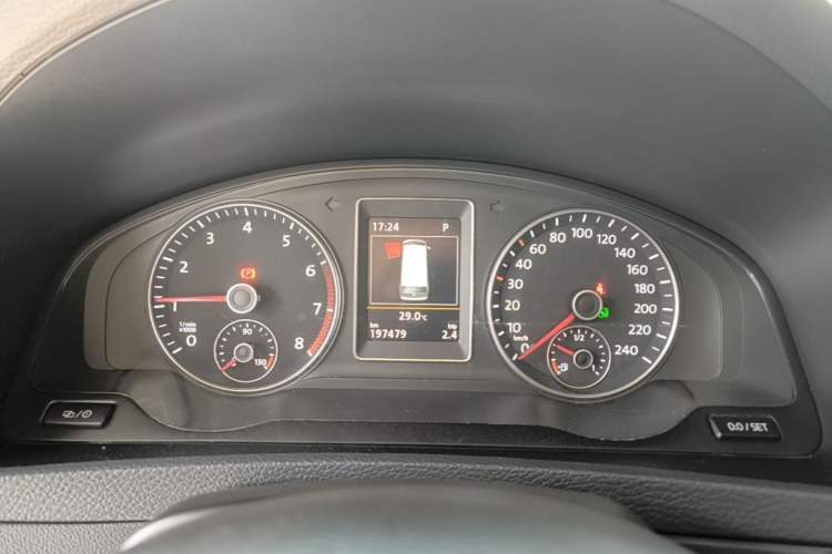 Used Volkswagen Multivan 2014 2.0 TSI Four-Wheel-Drive Executive Edition Instrument Cluster
