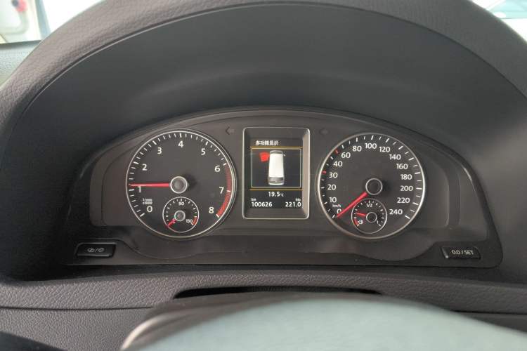 Used Volkswagen Multivan 2014 2.0 TSI Four-Wheel-Drive Executive Edition Instrument Cluster