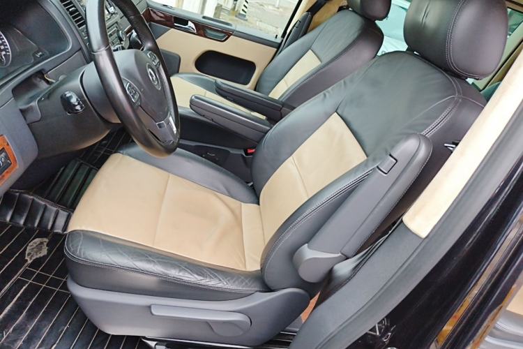 Used Volkswagen Multivan 2014 2.0 TSI Four-Wheel-Drive Executive Edition Left Front Seat