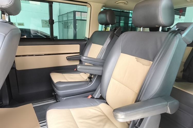Used Volkswagen Multivan 2014 2.0 TSI Four-Wheel-Drive Executive Edition Left Rear Seat