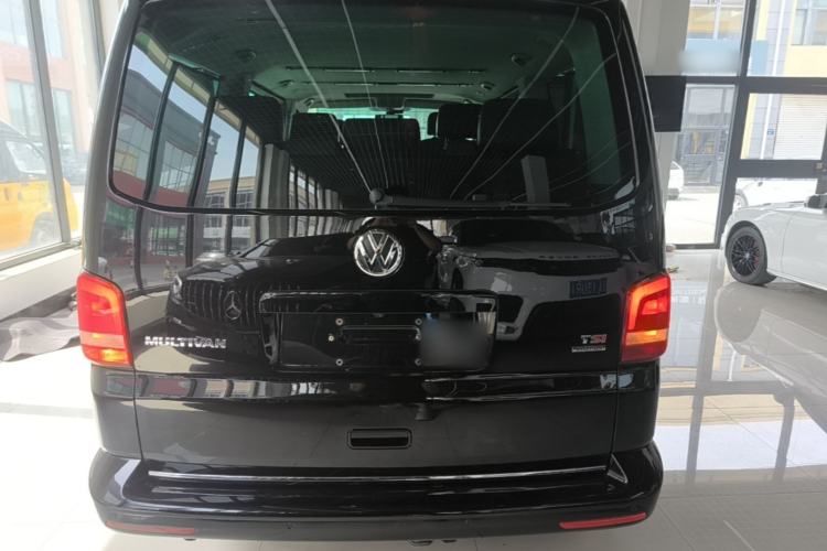 Used Volkswagen Multivan 2014 2.0 TSI Four-Wheel-Drive Executive Edition Rear