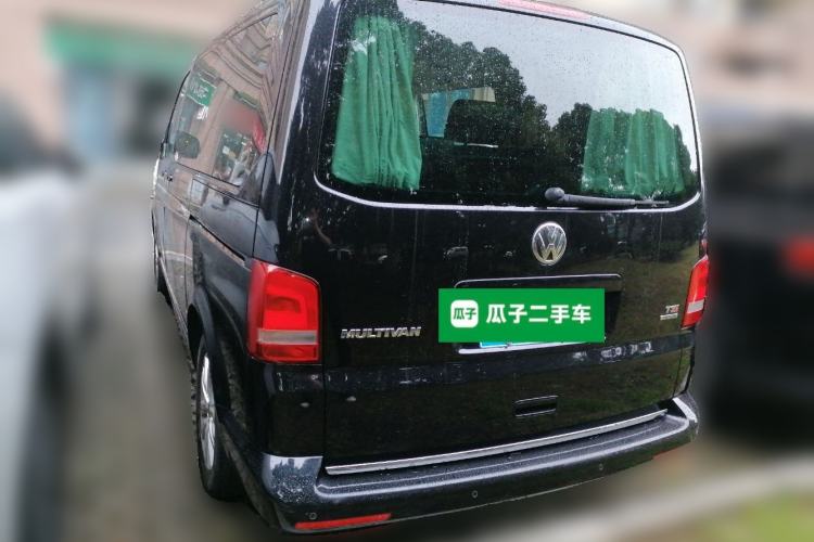 Used Volkswagen Multivan 2014 2.0 TSI Four-Wheel-Drive Executive Edition Rear Left 45 Deg