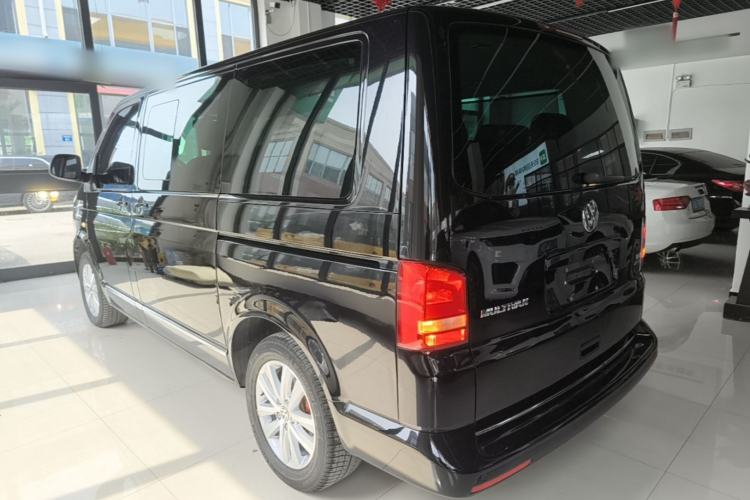 Used Volkswagen Multivan 2014 2.0 TSI Four-Wheel-Drive Executive Edition Rear Left 45 Deg