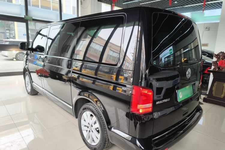 Used Volkswagen Multivan 2014 2.0 TSI Four-Wheel-Drive Executive Edition Rear Left 45 Deg