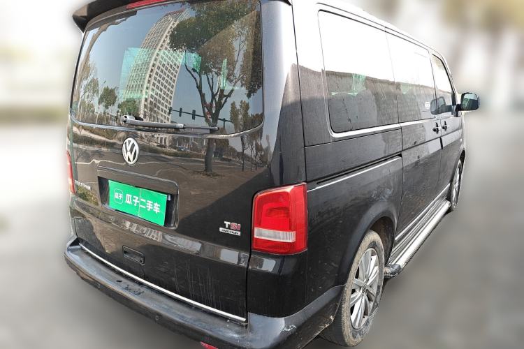 Used Volkswagen Multivan 2014 2.0 TSI Four-Wheel-Drive Executive Edition Rear Right 45 Deg