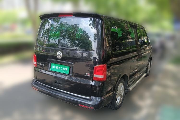 Used Volkswagen Multivan 2014 2.0 TSI Four-Wheel-Drive Executive Edition Rear Right 45 Deg