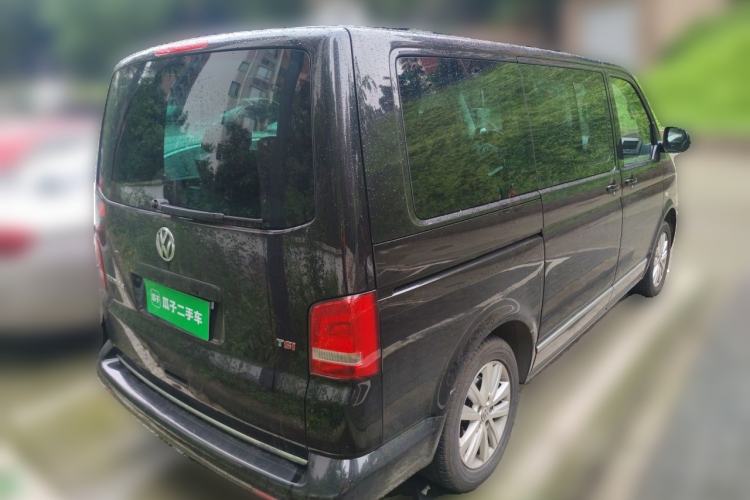 Used Volkswagen Multivan 2014 2.0 TSI Four-Wheel-Drive Executive Edition Rear Right 45 Deg