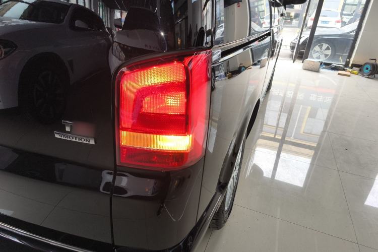 Used Volkswagen Multivan 2014 2.0 TSI Four-Wheel-Drive Executive Edition Right Rear Taillight