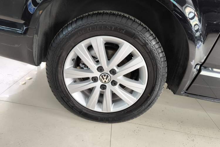 Used Volkswagen Multivan 2014 2.0 TSI Four-Wheel-Drive Executive Edition Right Rear Wheel Hub