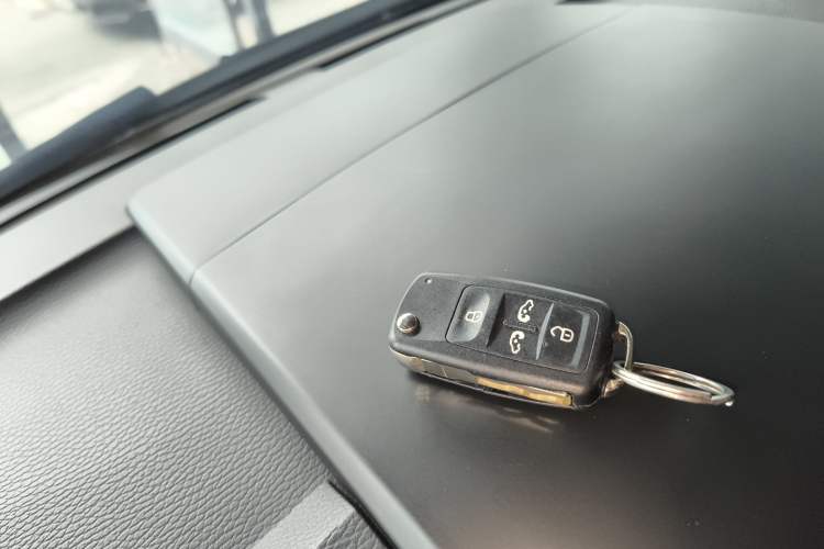 Used Volkswagen Multivan 2014 2.0 TSI Four-Wheel-Drive Executive Edition Vehicle Key
